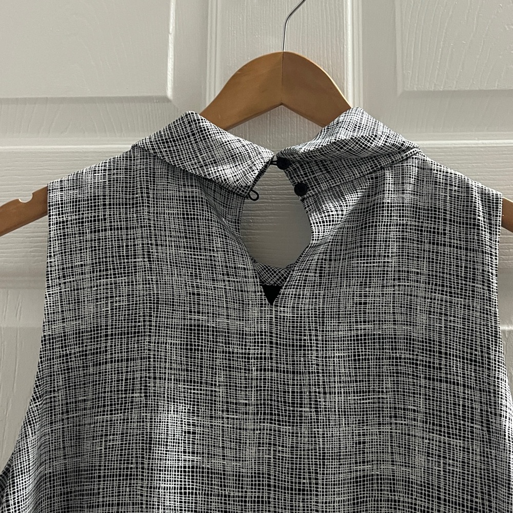 Alfani Monochrome Grid Pattern Top - Picture 3 of 3
